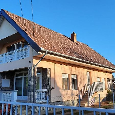 Apartament Magdalena Haz Balatonlelle Zewnętrze zdjęcie